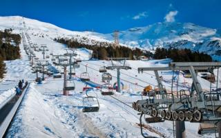 Χιονοδρομικό κέντρο Bormio στην Ιταλία: σκι, ψώνια και διασκέδαση